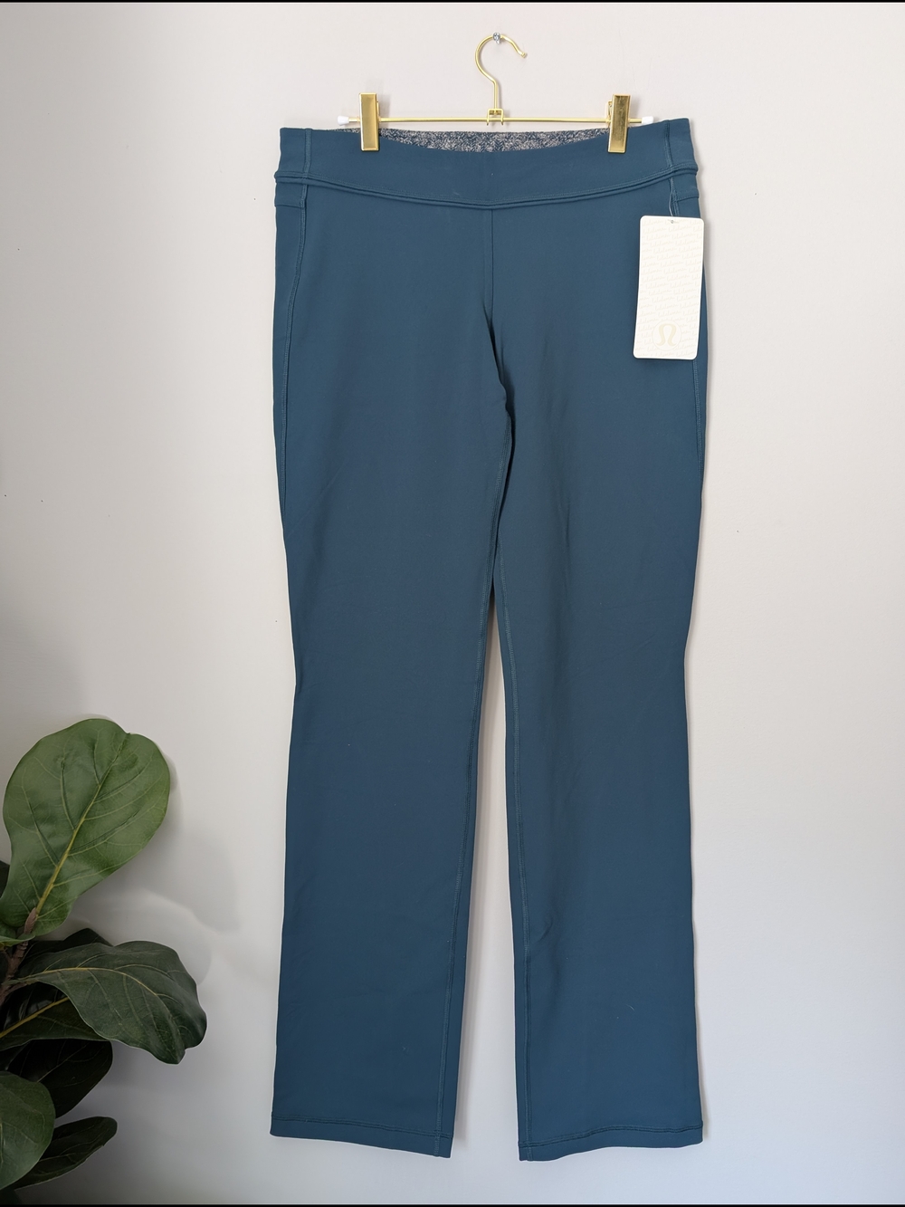 NWT Lululemon Split Set Pant in Teal